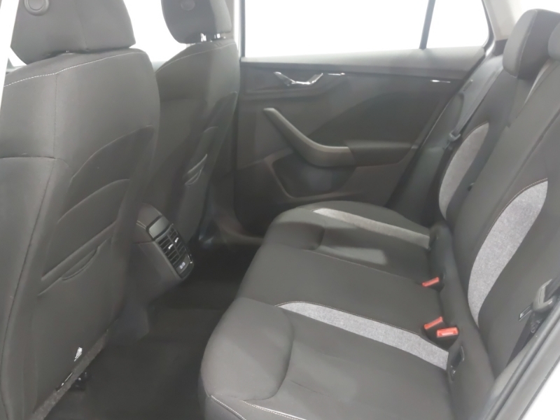 Skoda Kamiq 1.0 Tsi Se Edition Dsg VU25DYP Silver #6