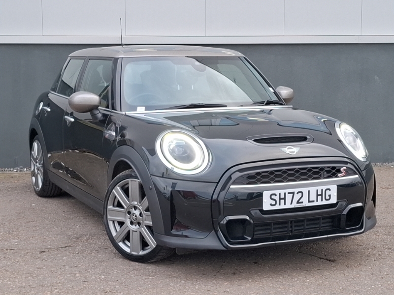 Mini Hatch 2.0 Cooper S Exclusive Black