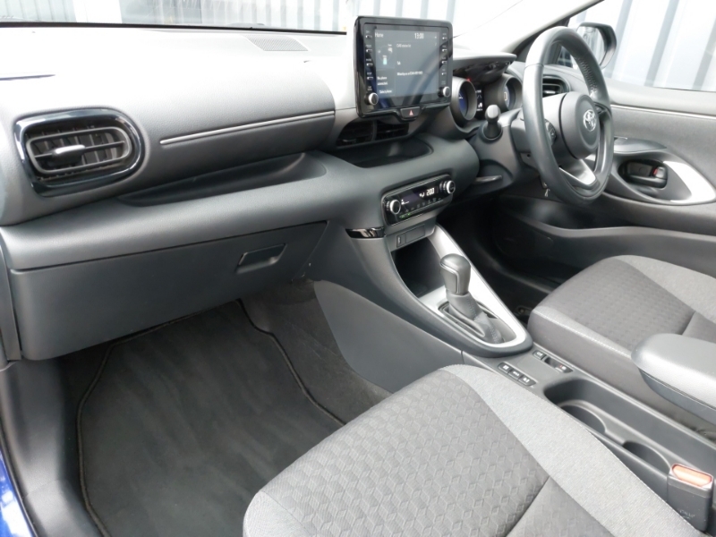 Toyota Yaris 1.5 Hybrid Design Cvt DA72YTD Blue #5