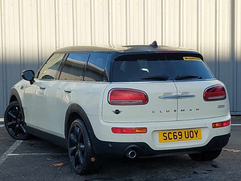 Mini Clubman 1.5 Cooper Exclusive 6Dr SC69UOY White #2