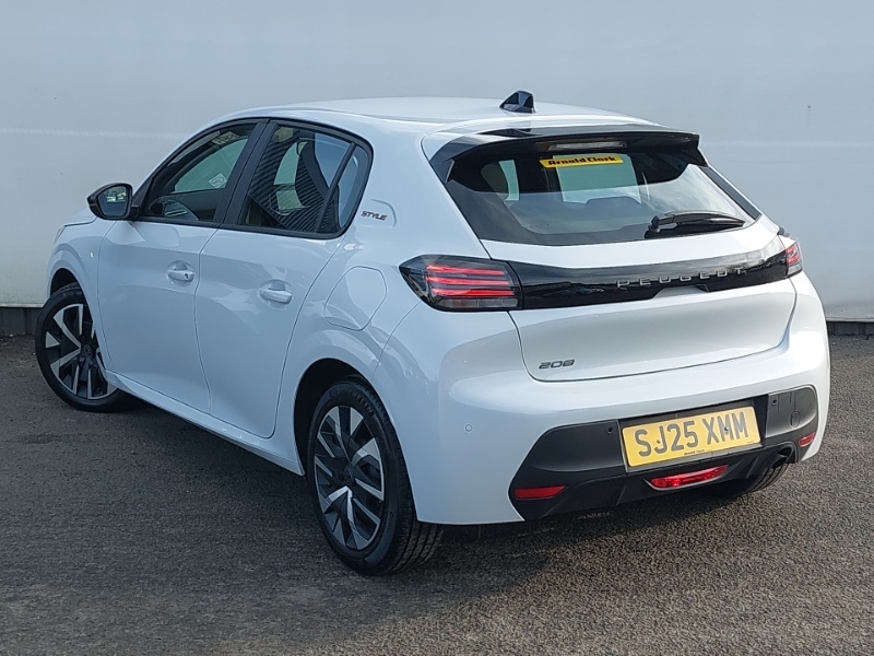 Peugeot 208 Hatchback Special Edi 1.2 Puretech 100 Style SJ25XMM White #2