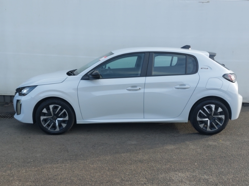 Peugeot 208 Hatchback Special Edi 1.2 Puretech 100 Style SJ25XMM White #4