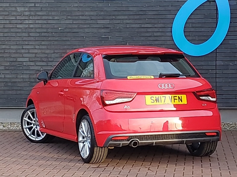 Audi A1 1.6 Tdi S Line SW17VFN Red #2