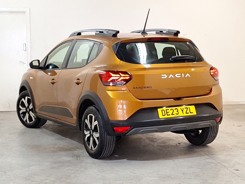 Dacia Sandero Stepway 1.0 Tce Journey DE23YZL Orange #2