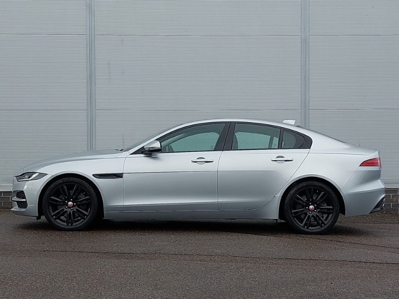 Jaguar XE 2.0 Se Silver #4