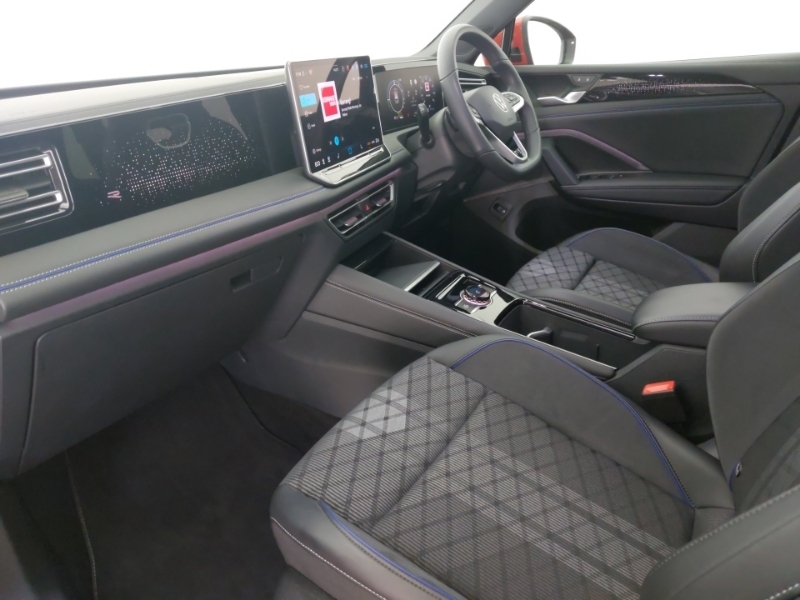 Volkswagen Tiguan 1.5 Tsi Ehybrid R-line Dsg CV25VTD Red #5