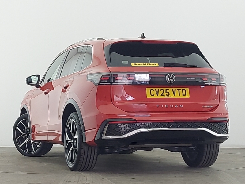 Volkswagen Tiguan 1.5 Tsi Ehybrid R-line Dsg CV25VTD Red #2