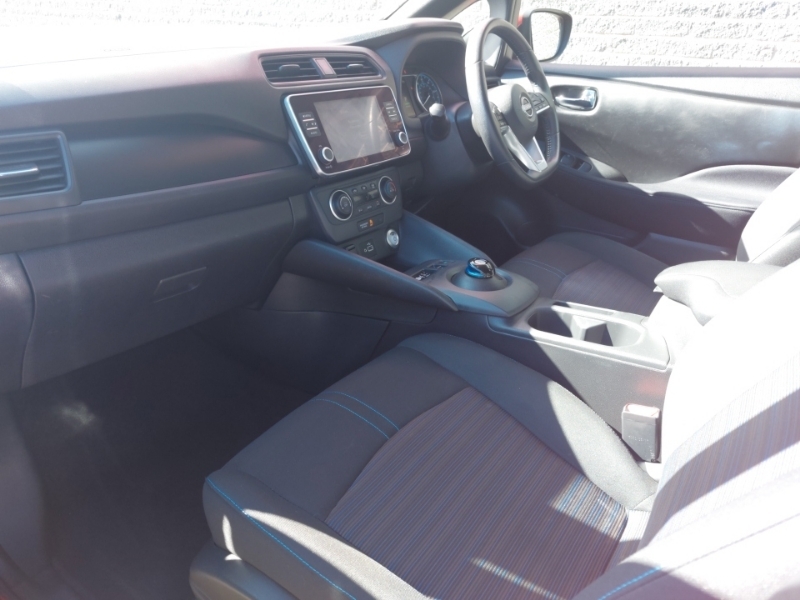 Nissan Leaf 110Kw Acenta 39Kwh NJ72CNA Red #5