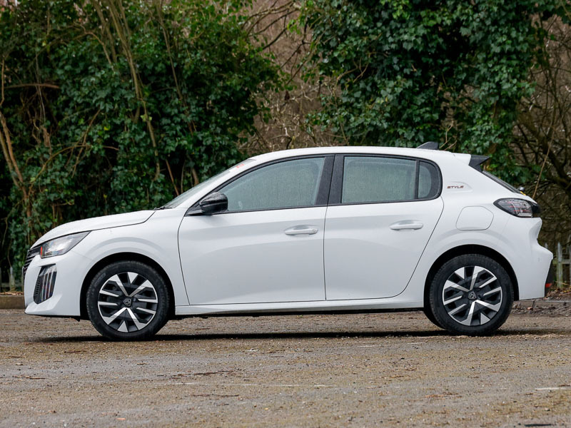 Peugeot 208 1.2 Puretech 100 Style SJ25XMT White #4