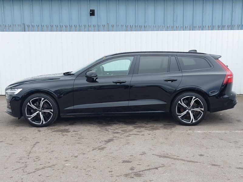 Volvo V60 2.0 B4p Ultra Dark SL25CKF Black #4