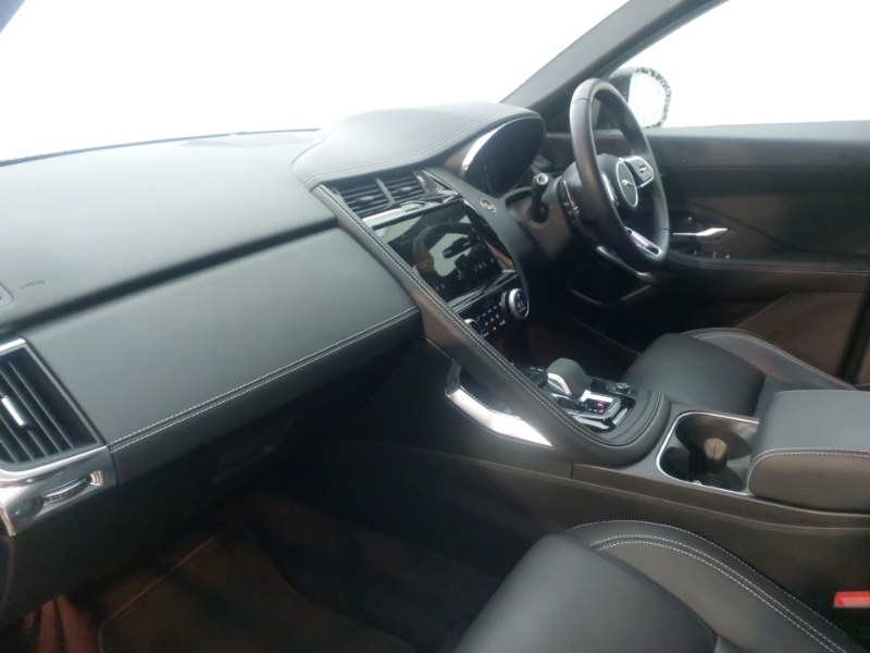 Jaguar E-Pace 2.0 D200 R-dynamic Se Black Grey #5