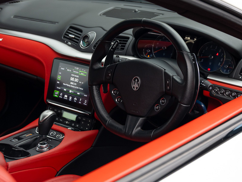 Maserati GranTurismo 4.7 V8 Mc Euro 6 Black #15
