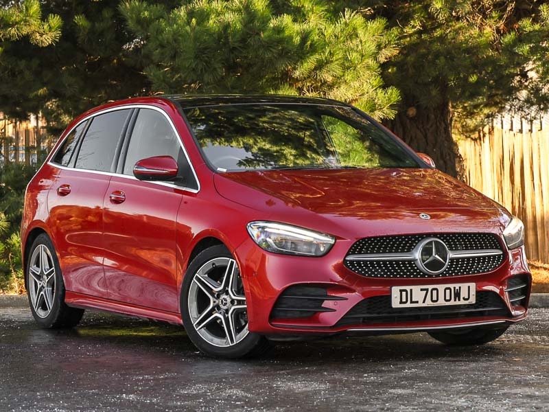 Mercedes-Benz 200 Mercedes Benz B Amg Line Premium Plus Red