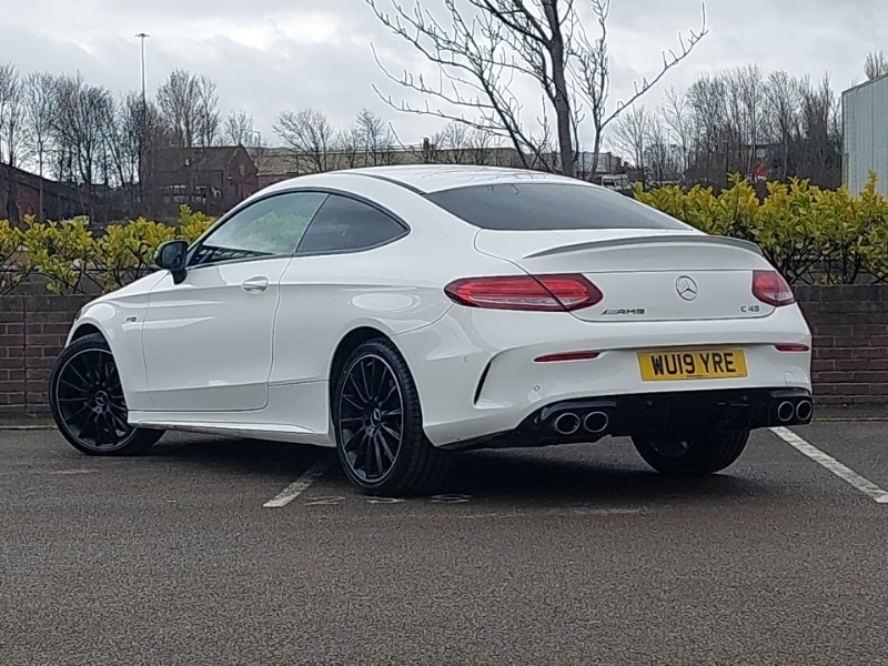 Mercedes-Benz C Class C43 4Matic 9G-tronic WU19YRE White #2