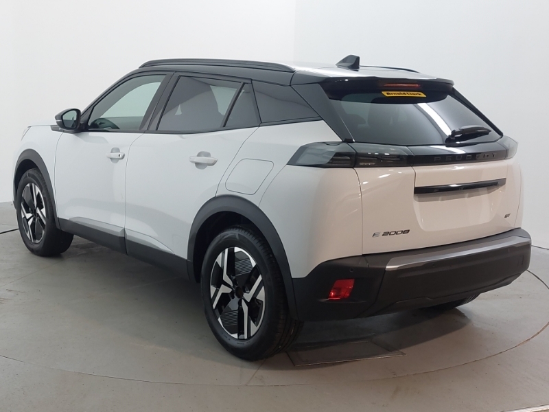 Peugeot e-2008 115Kw Gt 54Kwh White #2