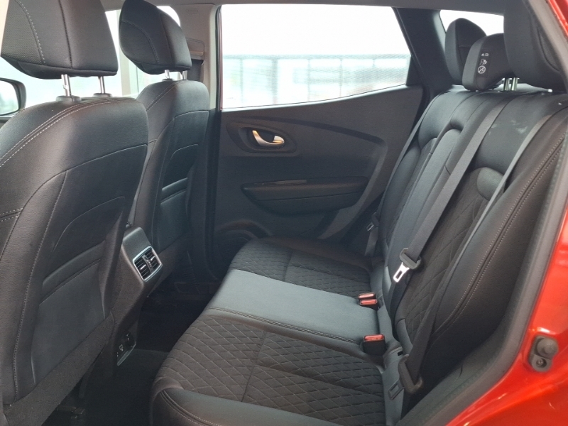 Renault Kadjar 1.5 Blue Dci Iconic NL69CRJ Red #6