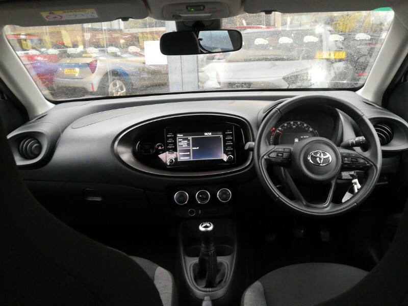 Toyota Aygo X 1.0 Vvt-i Pure FD72EYF Silver #3