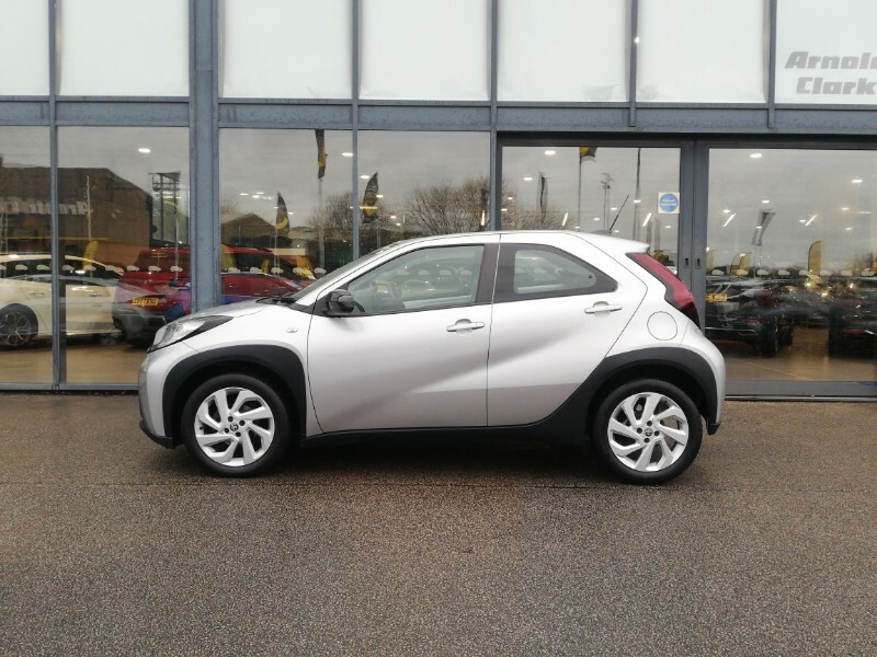 Toyota Aygo X 1.0 Vvt-i Pure FD72EYF Silver #4