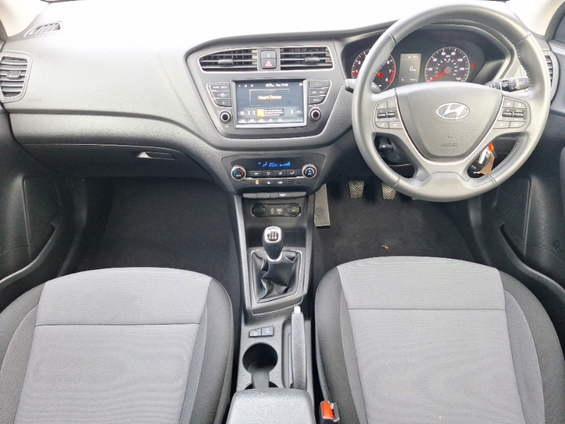 Hyundai I20 1.2 Mpi Premium Nav DY19HWG White #3