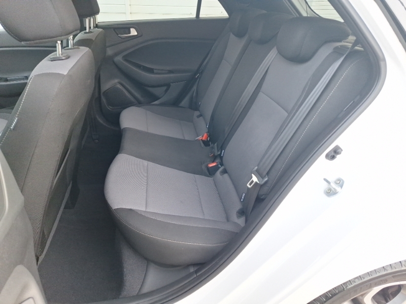 Hyundai I20 1.2 Mpi Premium Nav DY19HWG White #6