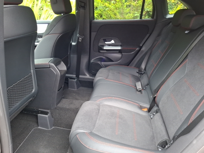 Mercedes-Benz GLA Class Gla 200D Amg Line Executive Grey #6