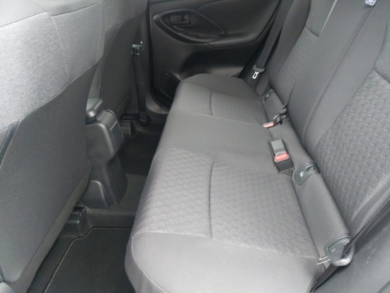 Toyota Yaris 1.5 Hybrid Design Cvt WF73ZYL Grey #6
