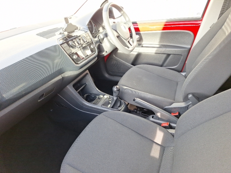 Volkswagen Up 1.0 65Ps Black Edition NC21GVO Red #5