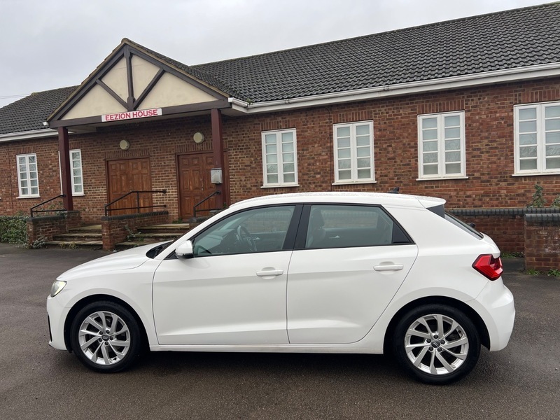 Audi A1 Sportback Tfsi Sport AK19XKY White #4