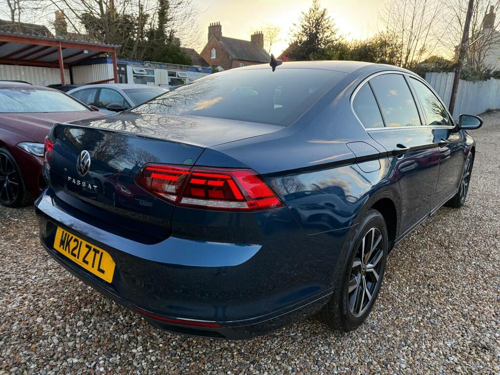 Volkswagen Passat Saloon 1.5 Tsi Evo Sel Dsg Euro 6 Ss 2021 MK21ZTL Blue #6