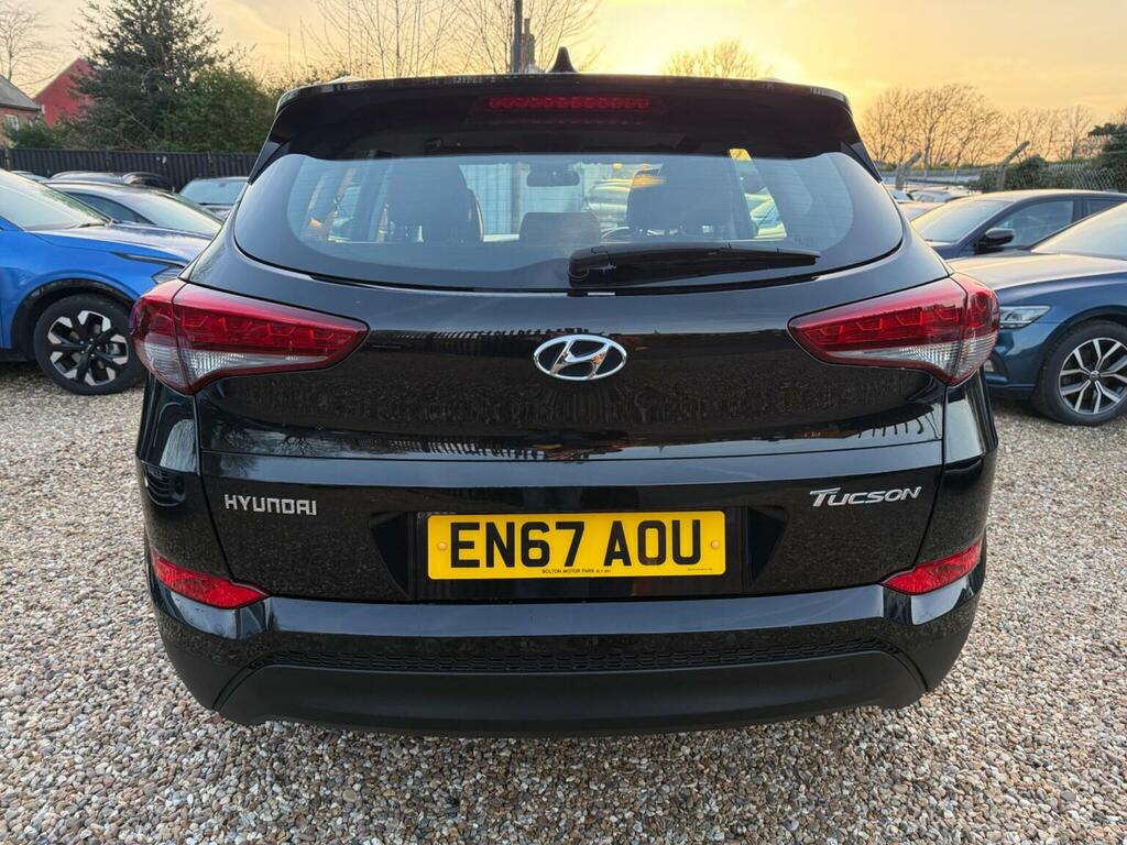 Hyundai Tucson Suv 1.7 Crdi Blue Drive Se Dct Euro 6 Ss 2 EN67AOU Black #5