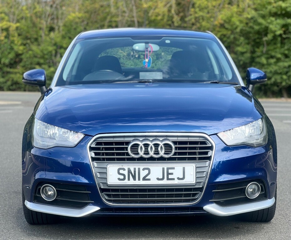 Audi A1 1.6 Tdi Contrast Edition Euro 5 Ss SN12JEJ #4