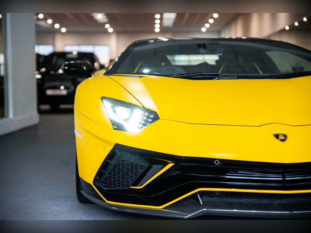 Lamborghini Aventador Ultimae 2-Door Yellow #2