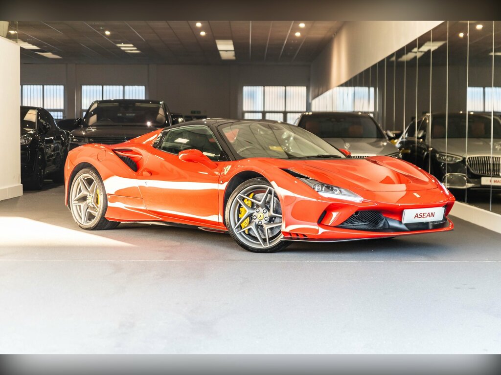 Ferrari F8 Spider Spider 2-Door Red