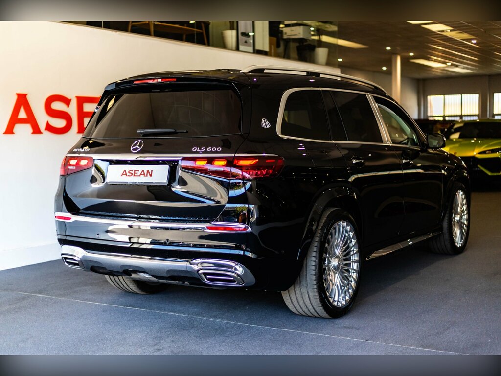 Mercedes-Benz Maybach GLS Class Gls600h V8 Mhev First Class Black #4