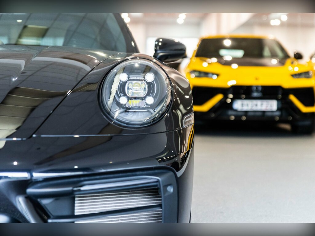Porsche 911 Carrera Gts Pdk 2-Door LN23YWA Black #3