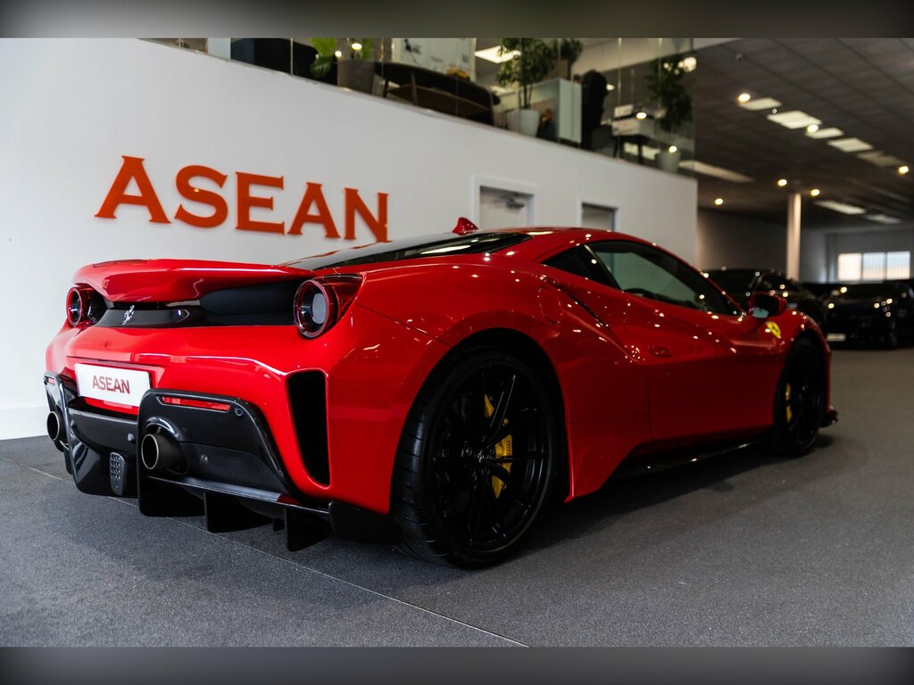 Ferrari 488 Pista Vs 2-Door Red #3