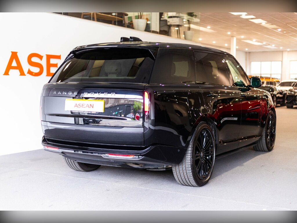 Land Rover Range Rover Lwb P400 Mhev Black
