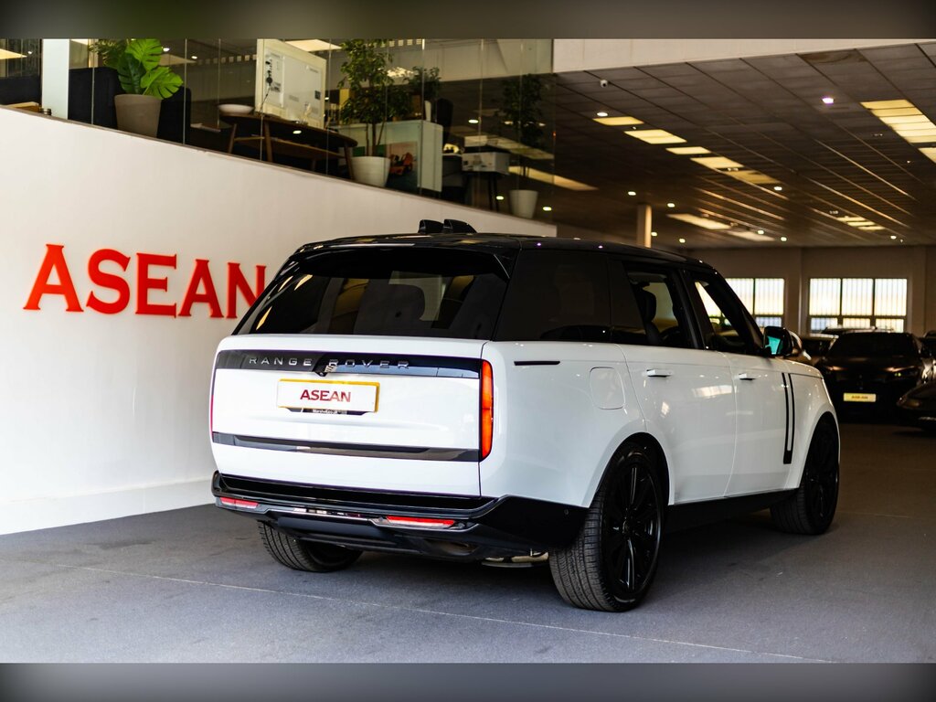 Land Rover Range Rover P400 Lwb 3.0 Mhev VK23ZKY White #5