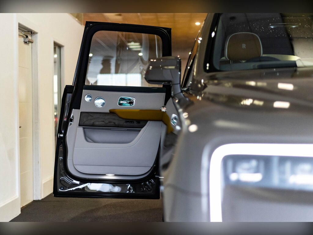 Rolls-Royce Cullinan Series II 6.75 V12 Suv Grey