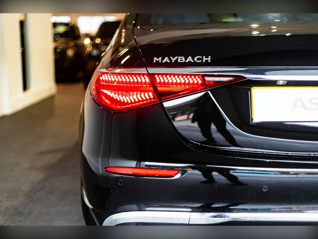 Mercedes-Benz Maybach S Class S680 Maybach V12 6.0 First Class Cabin Black #4