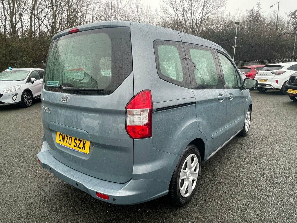 Ford Tourneo Courier 1.5L Zetec Blue #3