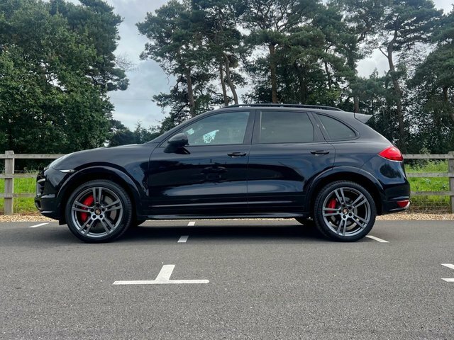 Porsche Cayenne 4.8 V8 Turbo 500 Bhp Tiptronic S Px Swap Black #3