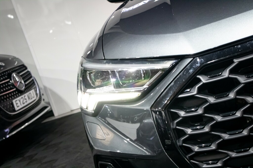 Audi Q3 1.5 Tfsi Cod 35 Edition 1 VU70EAM Grey #5