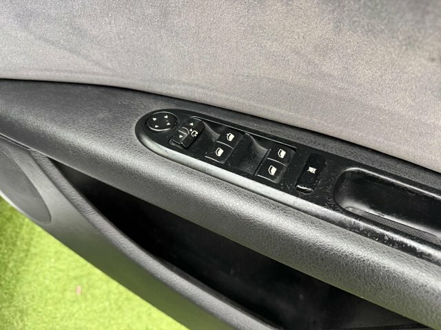 Peugeot 407 Saloon Black #40