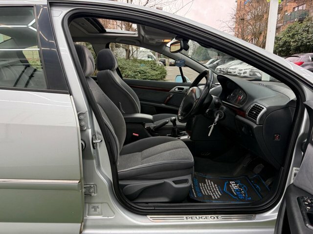 Peugeot 407 Saloon Black #15