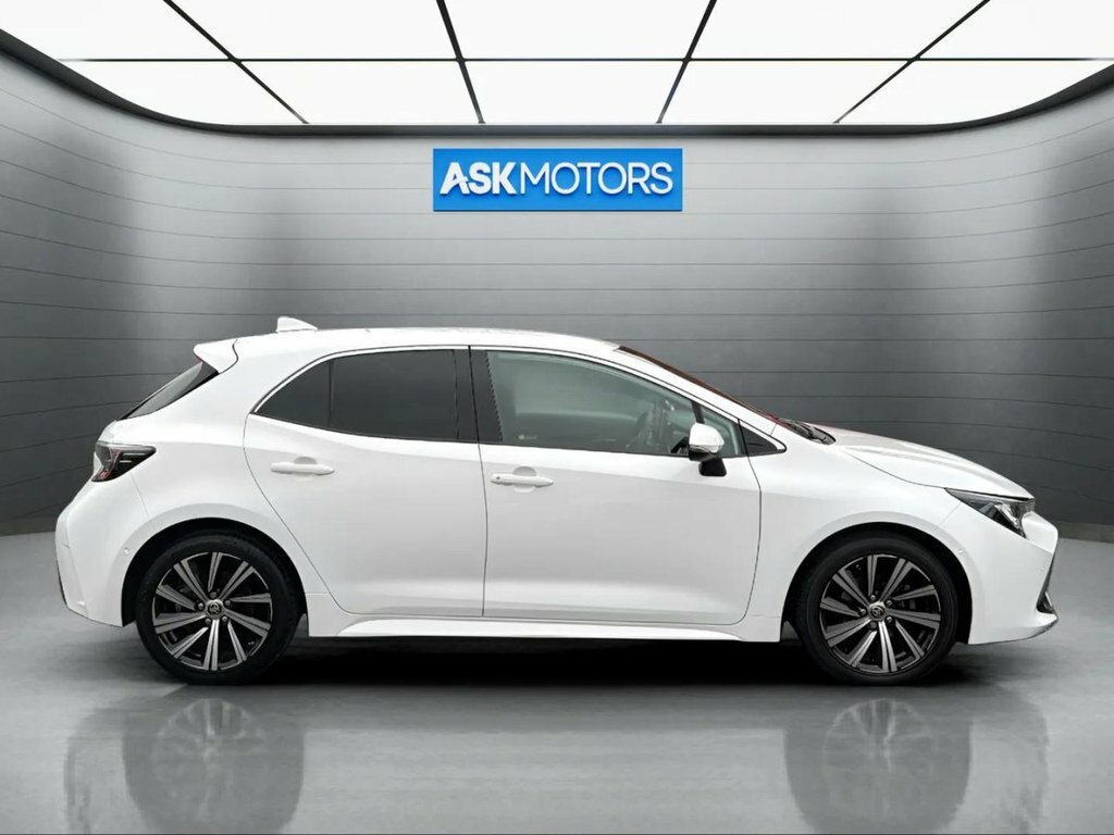 Toyota Corolla 1.8L Design EF22KPL White #2