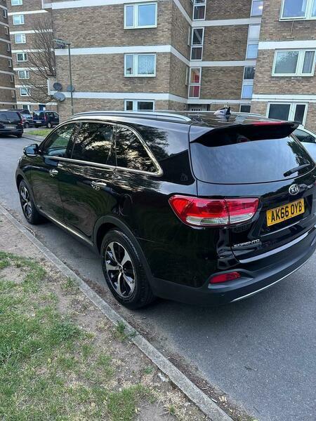 Kia Sorento 2.2 Crdi Kx-2 Awd AK66OYB Black #4