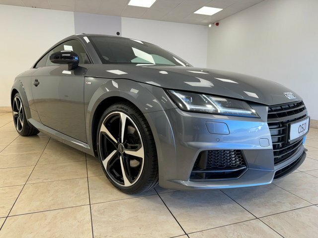 Audi TT Tfsi Black Edition Coupe LA18YLF Grey #4
