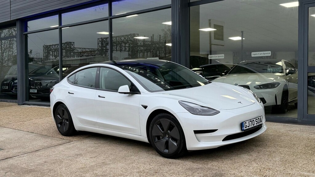 Tesla Model 3 Standard Range Plus Rwd