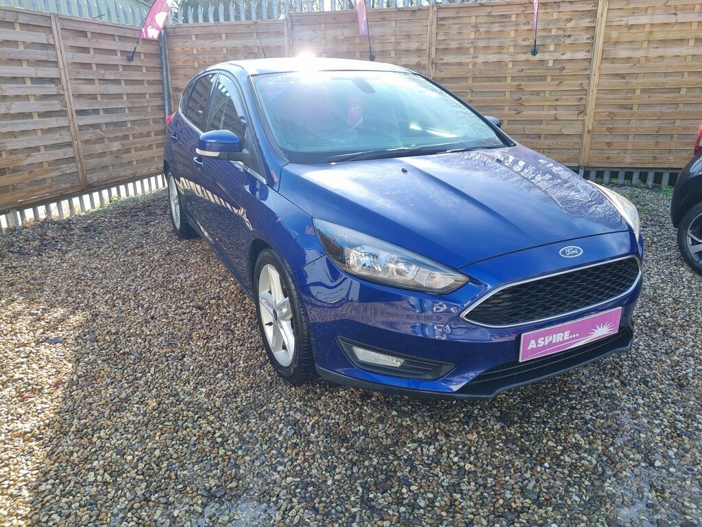 Ford Focus Hatchback 1.5 Tdci Zetec 2015 Blue